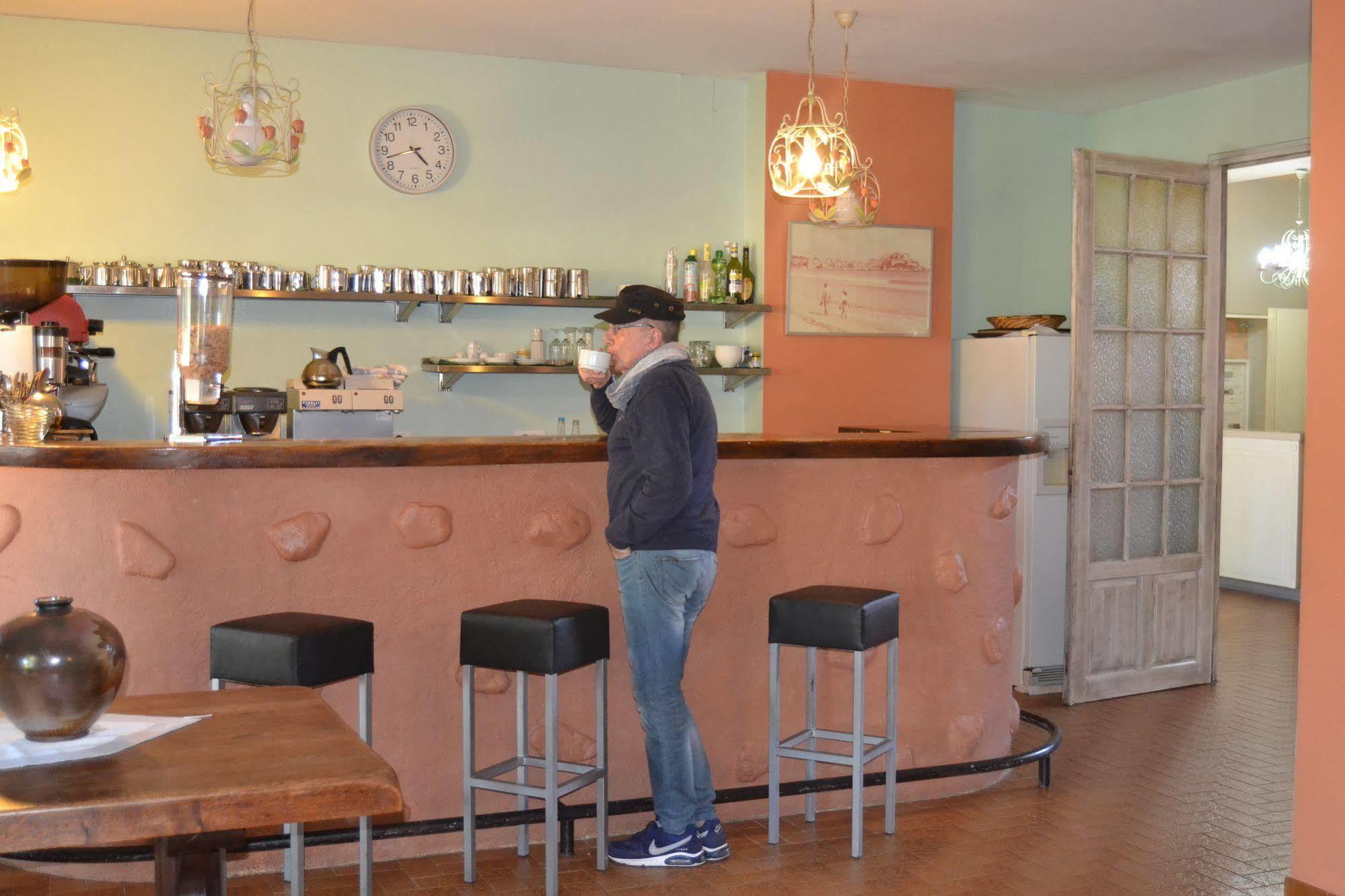 Hotel Cyrnea Calvi  Zewnętrze zdjęcie