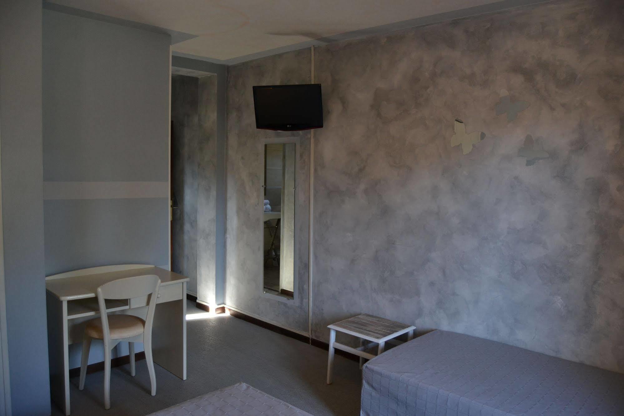 Hotel Cyrnea Calvi  Zewnętrze zdjęcie