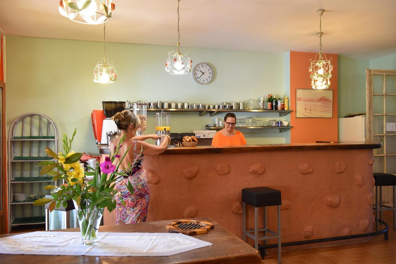 Hotel Cyrnea Calvi  Zewnętrze zdjęcie