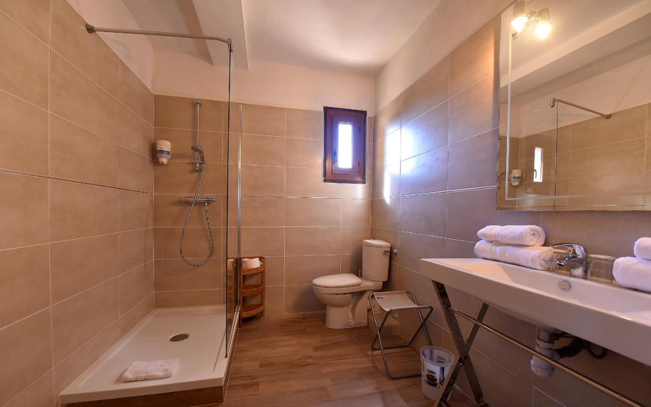 Hotel Cyrnea Calvi  Zewnętrze zdjęcie